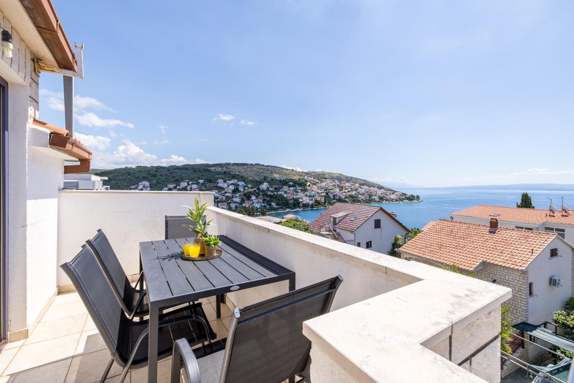 Holiday Home Krishto Trogir Exterior foto